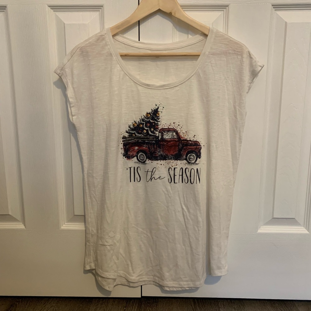 Cute Christmas tee 🎄